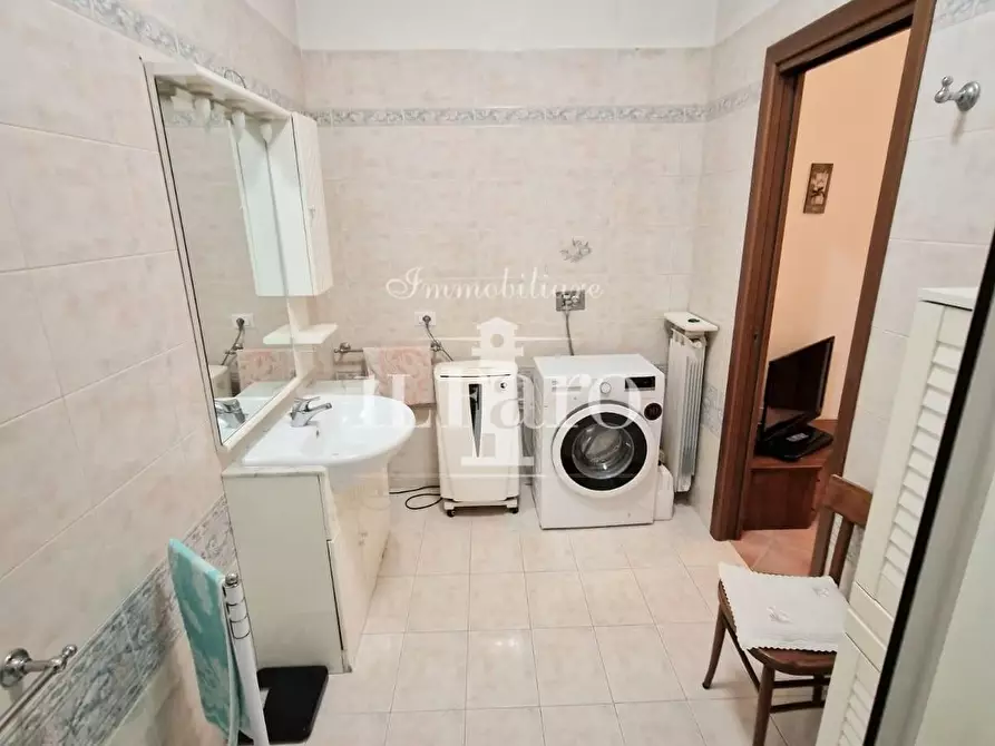 Immagine 24 di Appartamento in vendita  a Campi Bisenzio