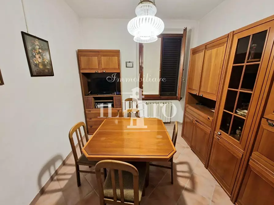 Immagine 2 di Appartamento in vendita  a Campi Bisenzio