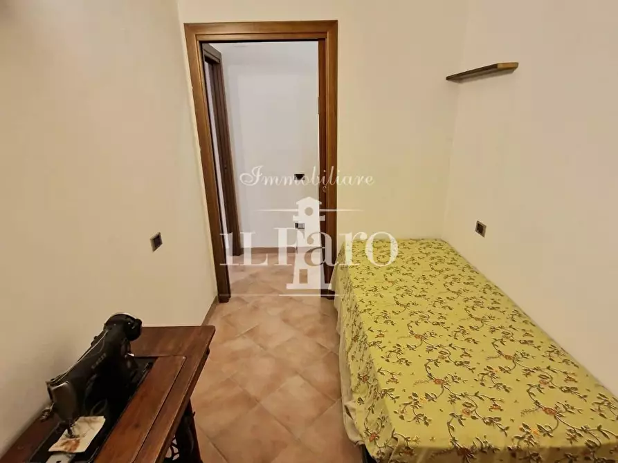 Immagine 19 di Appartamento in vendita  a Campi Bisenzio