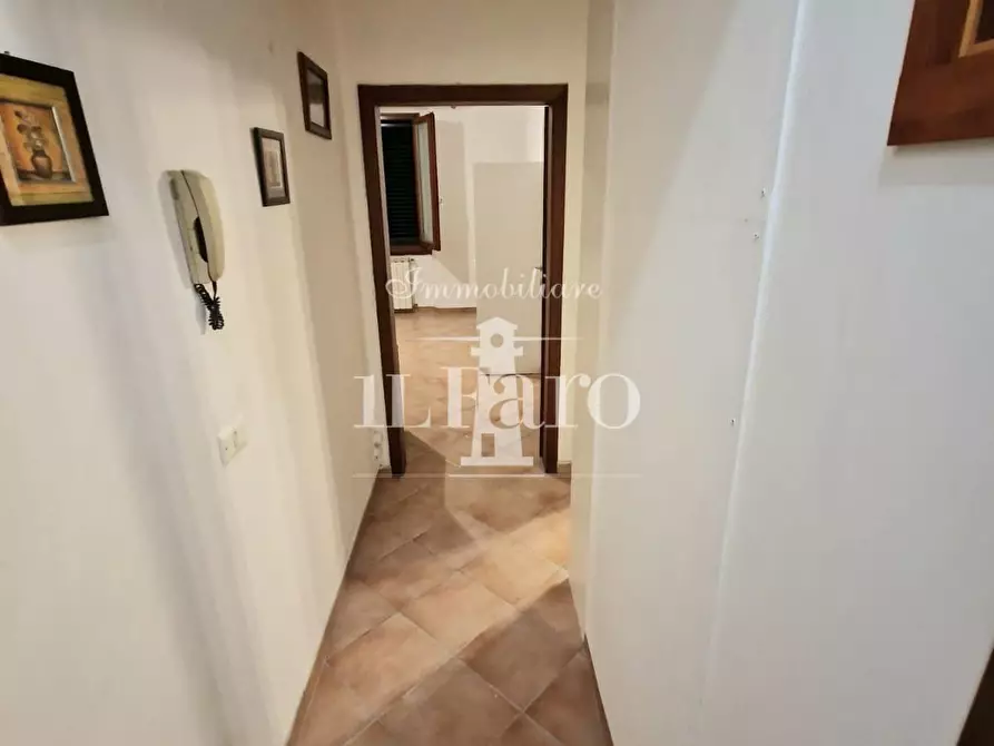 Immagine 23 di Appartamento in vendita  a Campi Bisenzio