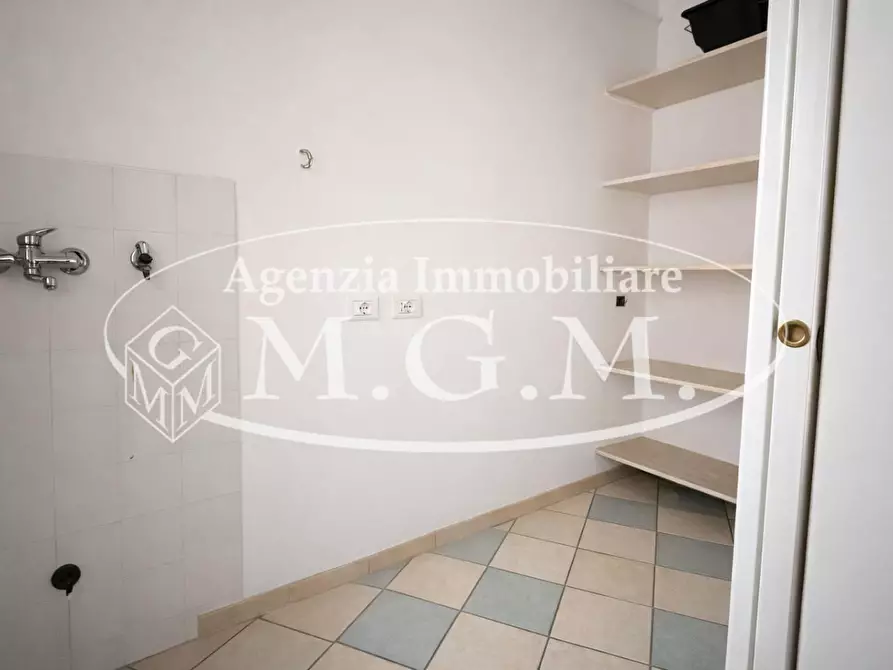 Immagine 13 di Appartamento in vendita  a Pontedera