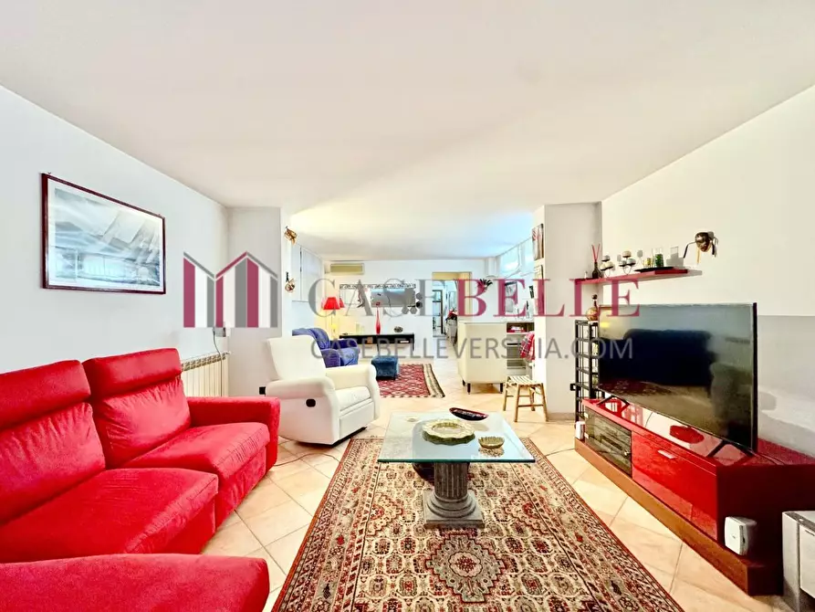 Immagine 24 di Casa indipendente in affitto  a Camaiore