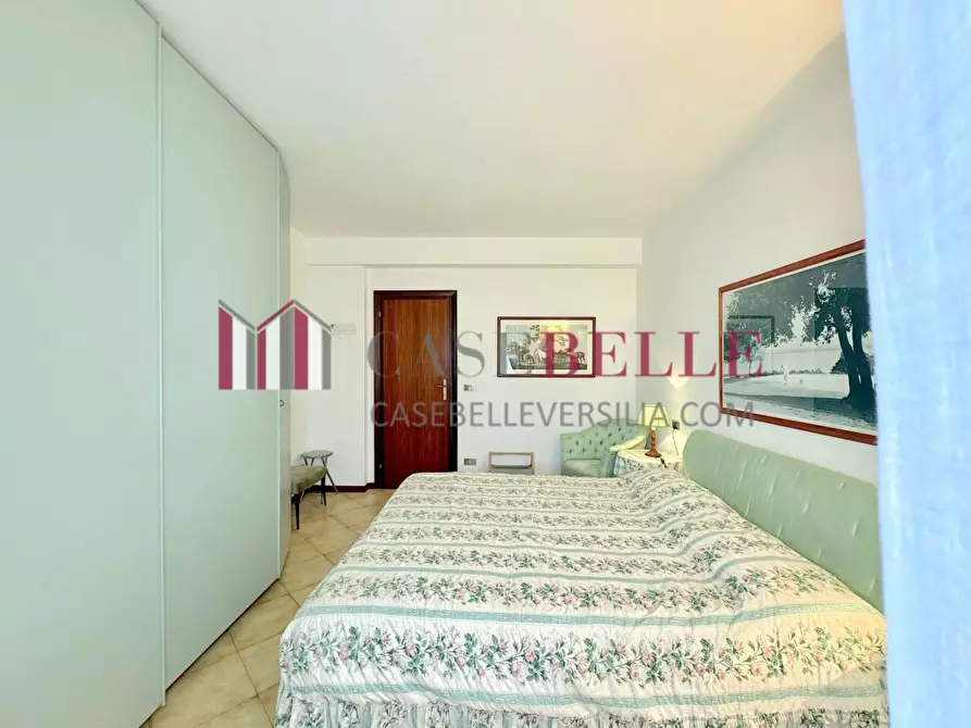 Immagine 54 di Casa indipendente in affitto  a Camaiore