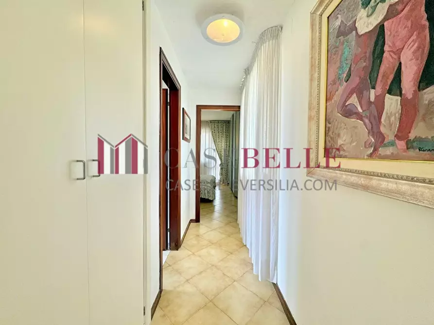 Immagine 45 di Casa indipendente in affitto  a Camaiore