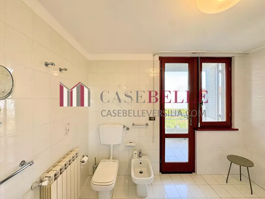 Immagine 47 di Casa indipendente in affitto  a Camaiore