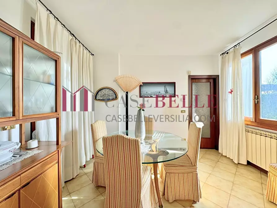 Immagine 8 di Casa indipendente in affitto  a Camaiore