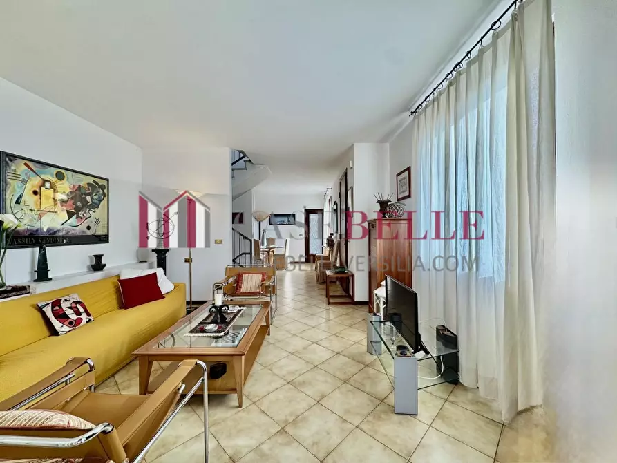 Immagine 5 di Casa indipendente in affitto  a Camaiore