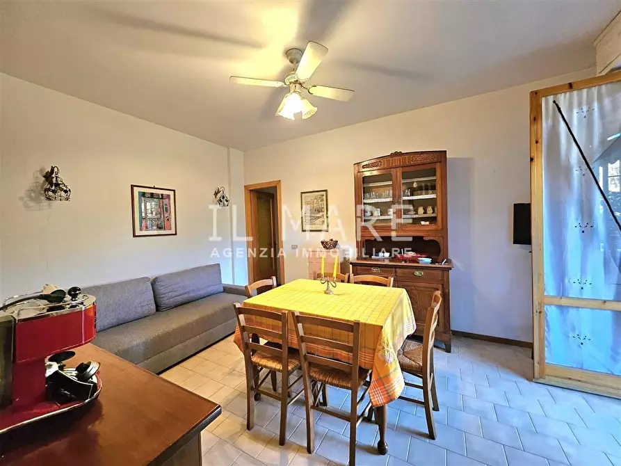 Immagine 7 di Appartamento in vendita  a Massa