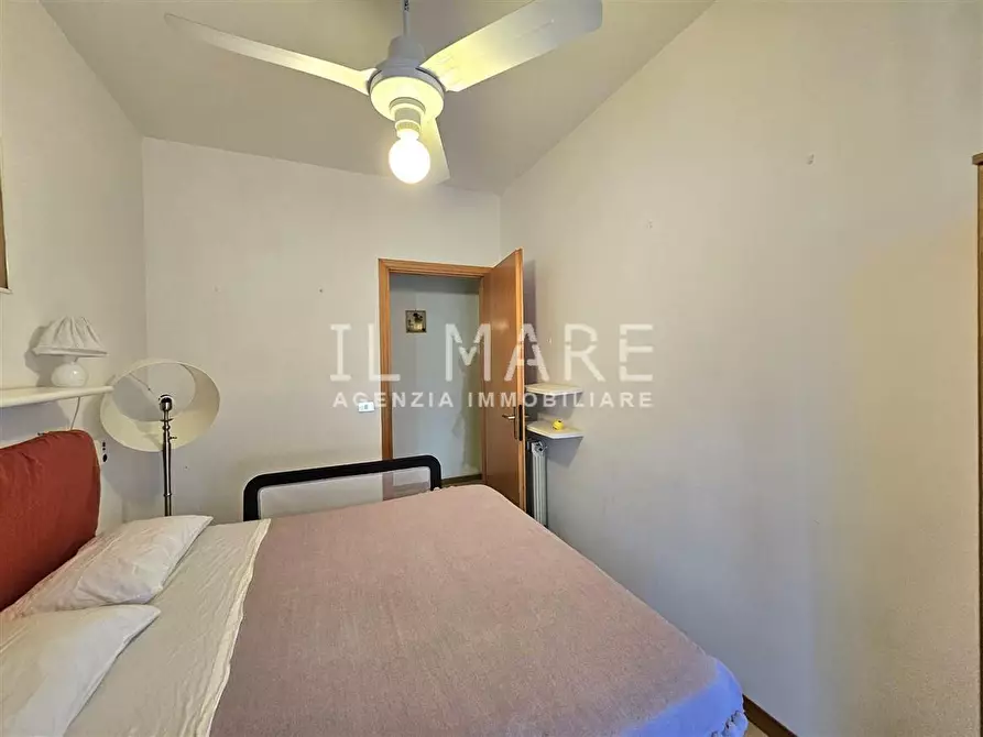 Immagine 9 di Appartamento in vendita  a Massa