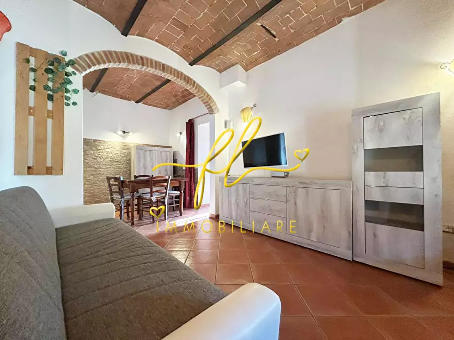 Immagine 3 di Appartamento in vendita  a Cecina