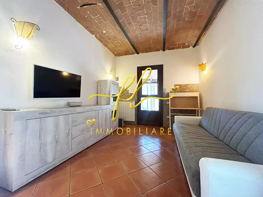 Immagine 4 di Appartamento in vendita  a Cecina