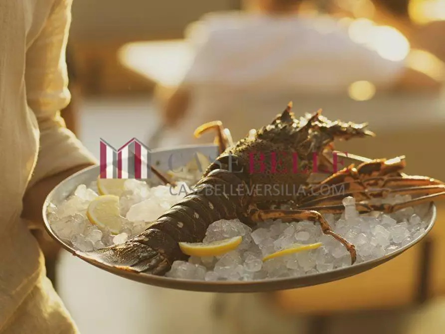 Immagine 4 di Bar / Ristorante in vendita  a Viareggio