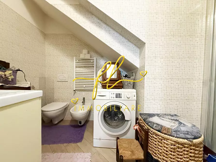 Immagine 17 di Appartamento in vendita  a Cecina