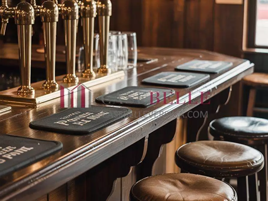 Immagine 10 di Bar / Ristorante in vendita  a Massarosa