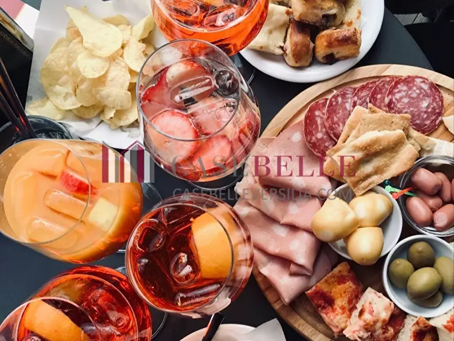 Immagine 6 di Bar / Ristorante in vendita  a Massarosa