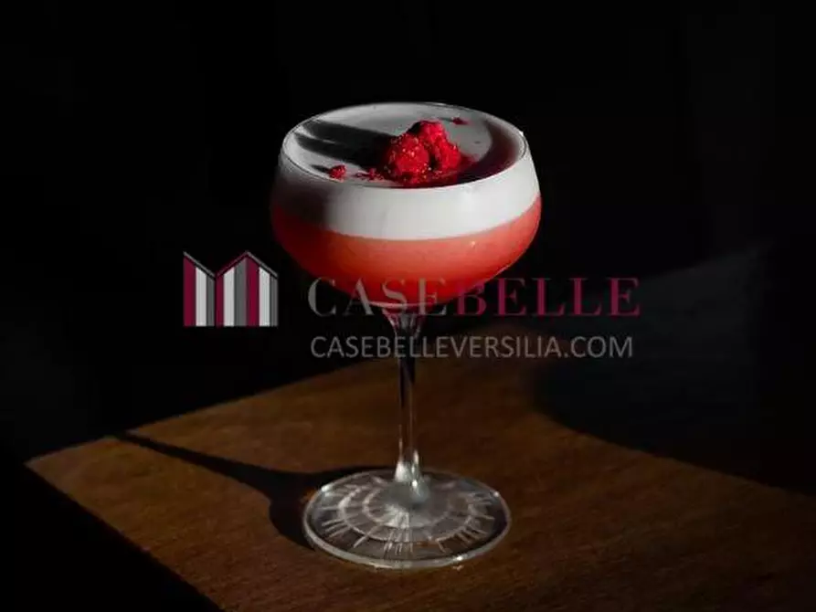 Immagine 1 di Bar / Ristorante in vendita  a Pietrasanta