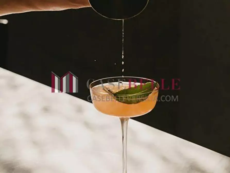 Immagine 8 di Bar / Ristorante in vendita  a Pietrasanta