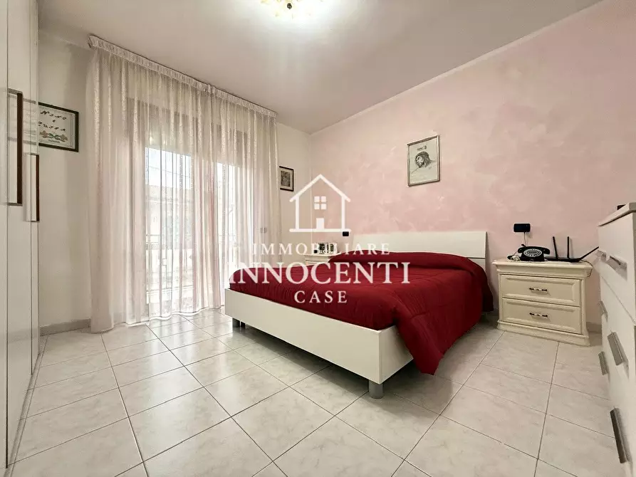 Immagine 11 di Appartamento in vendita  a Massa