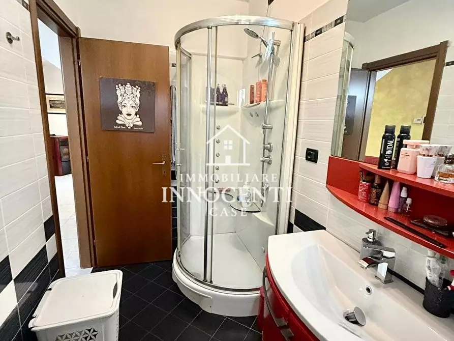 Immagine 13 di Appartamento in vendita  a Massa