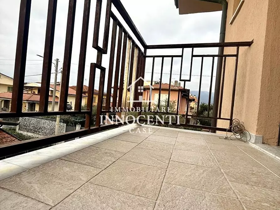 Immagine 12 di Appartamento in vendita  a Massa