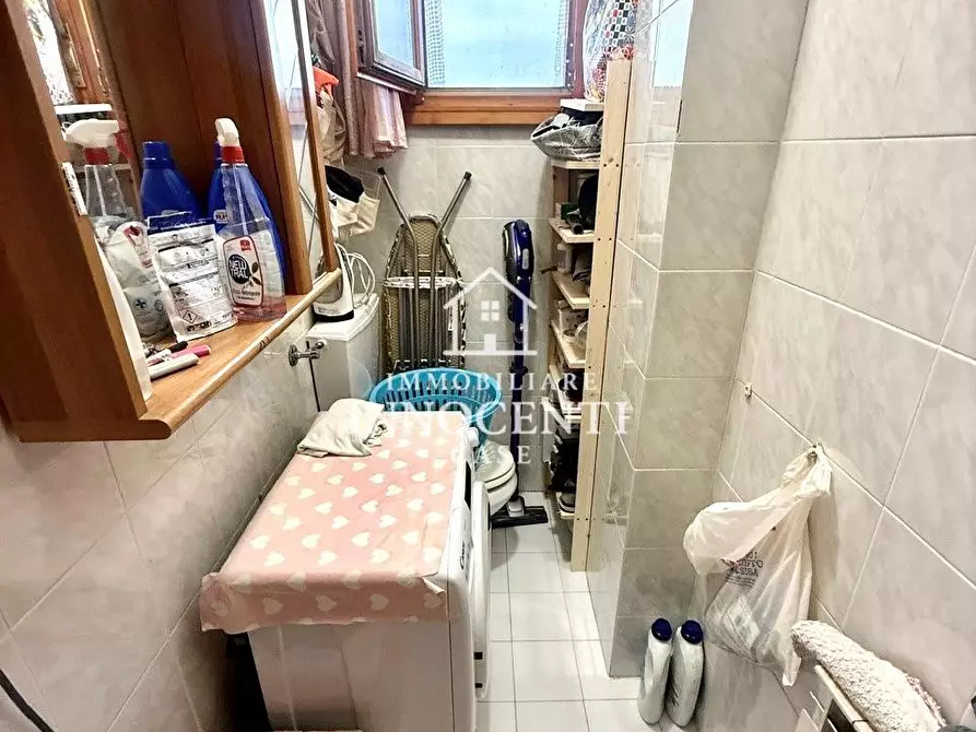 Immagine 16 di Appartamento in vendita  a Massa