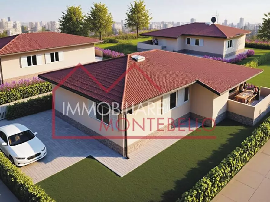 Immagine 2 di Villa in vendita  a Massarosa