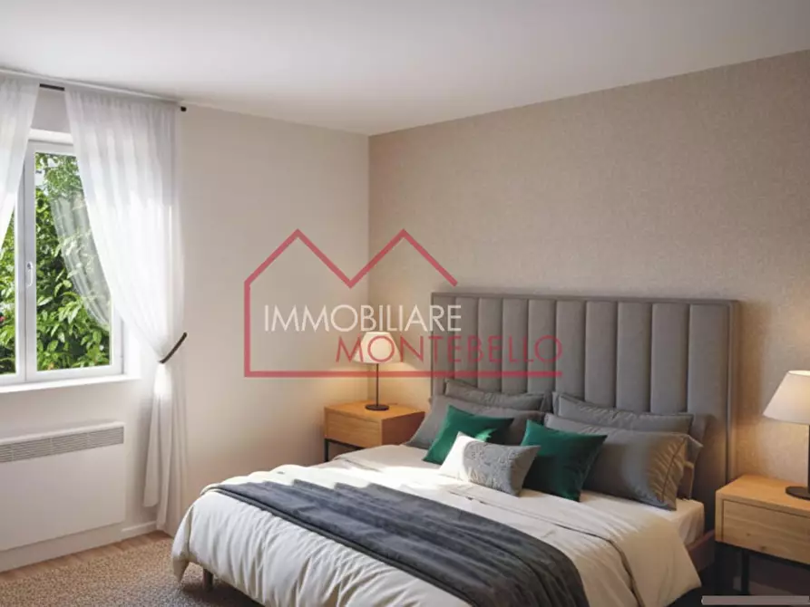 Immagine 6 di Villa in vendita  a Massarosa