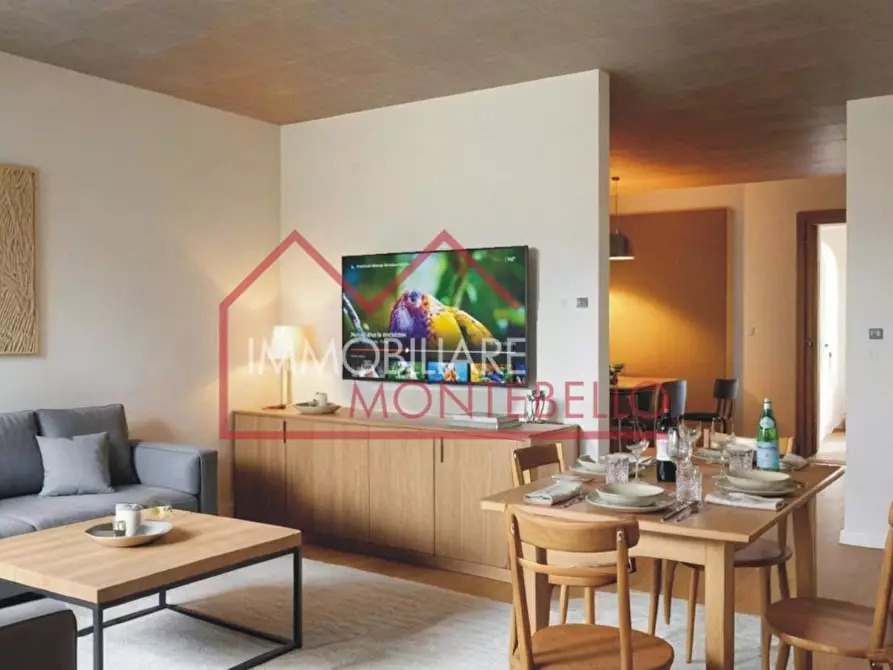 Immagine 3 di Villa in vendita  a Massarosa