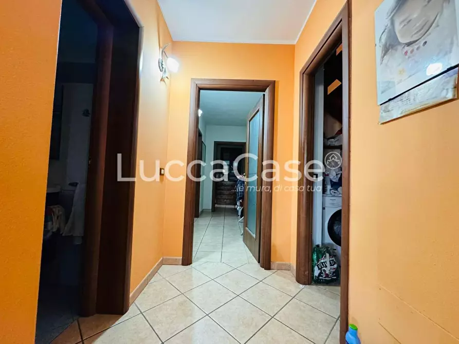 Immagine 10 di Appartamento in vendita  a Porcari