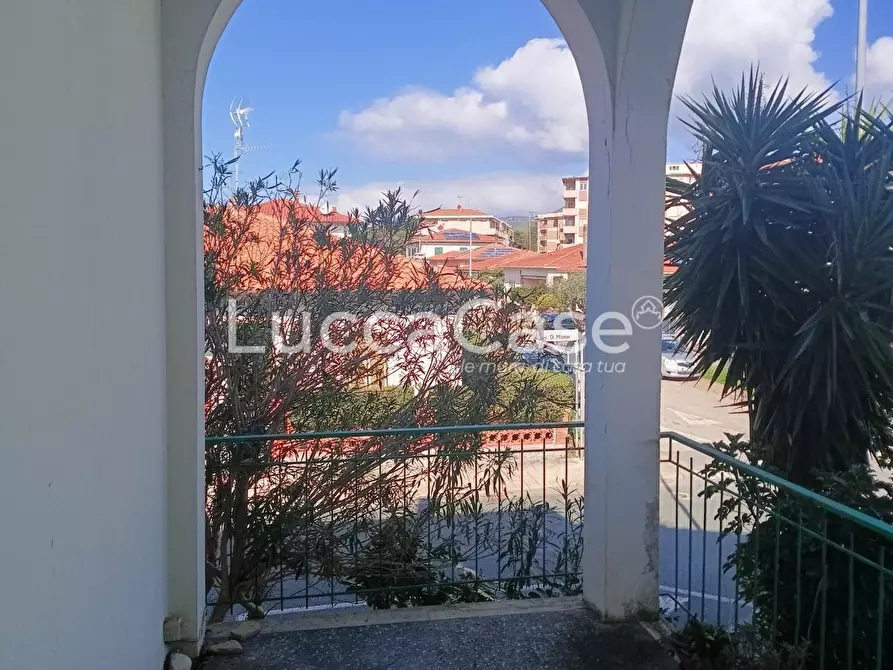 Immagine 1 di Casa indipendente in vendita  a Rosignano Marittimo