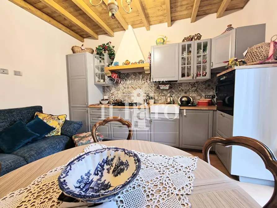 Immagine 2 di Terratetto in vendita  a Campi Bisenzio