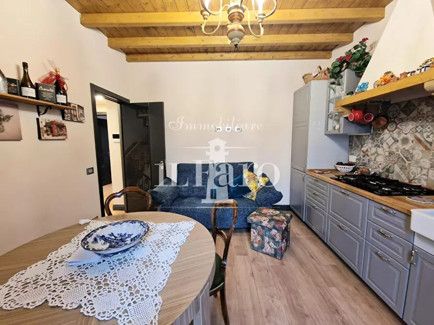 Immagine 7 di Terratetto in vendita  a Campi Bisenzio