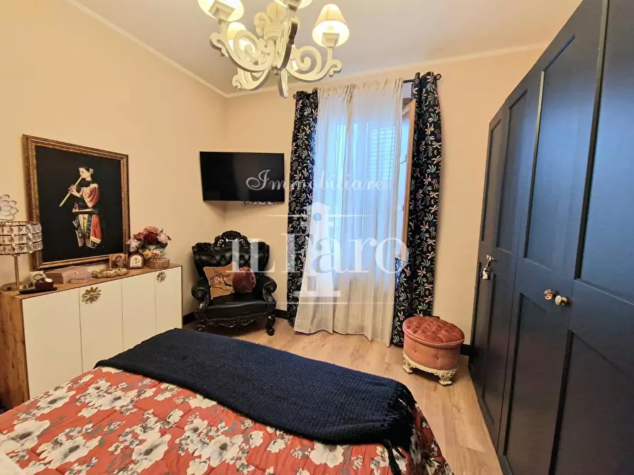 Immagine 18 di Terratetto in vendita  a Campi Bisenzio