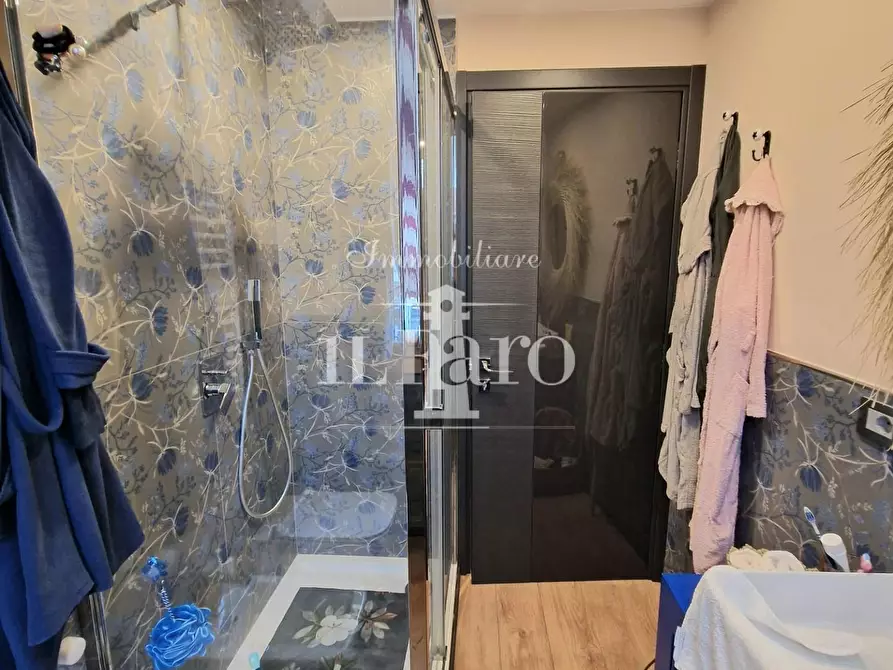 Immagine 23 di Terratetto in vendita  a Campi Bisenzio