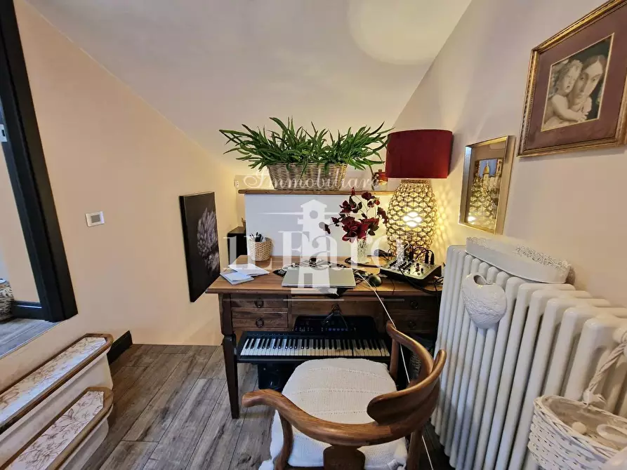 Immagine 32 di Terratetto in vendita  a Campi Bisenzio