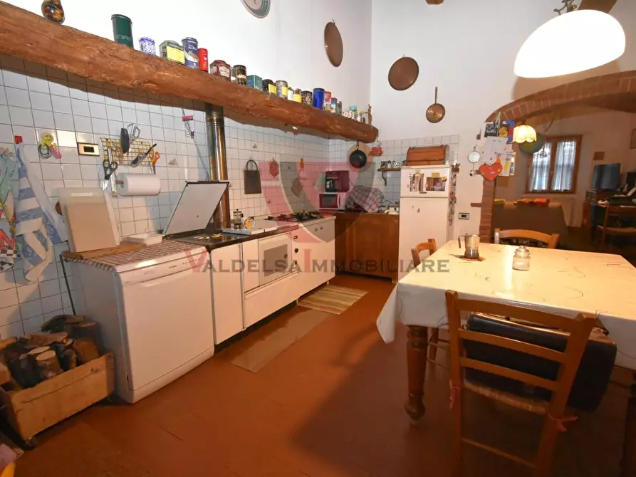 Immagine 37 di Casa indipendente in vendita  a Radicondoli