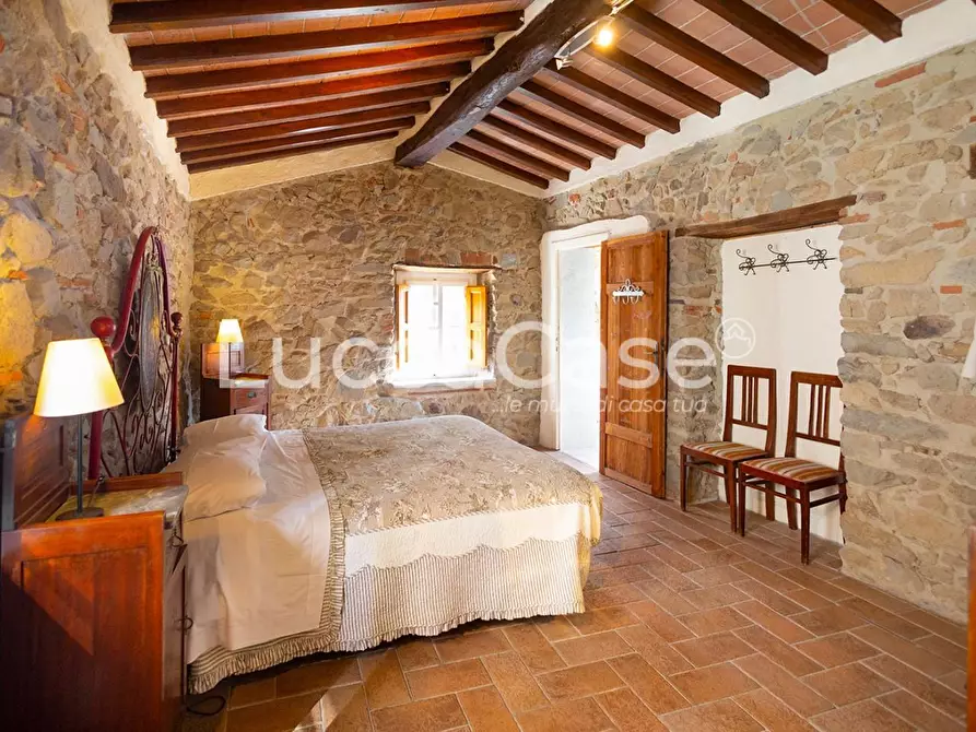 Immagine 20 di Casa colonica in vendita  a Villa Basilica