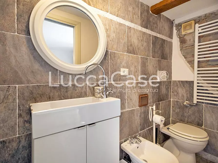 Immagine 40 di Casa colonica in vendita  a Villa Basilica