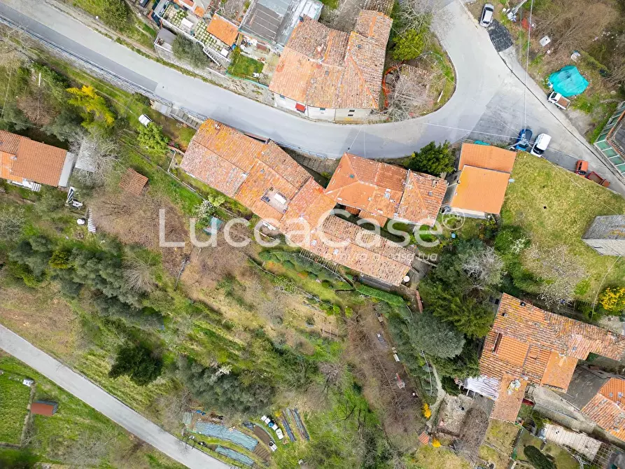 Immagine 45 di Casa colonica in vendita  a Villa Basilica