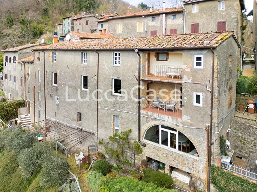 Immagine 51 di Casa colonica in vendita  a Villa Basilica