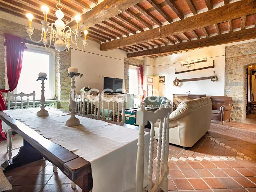 Immagine 26 di Casa colonica in vendita  a Villa Basilica