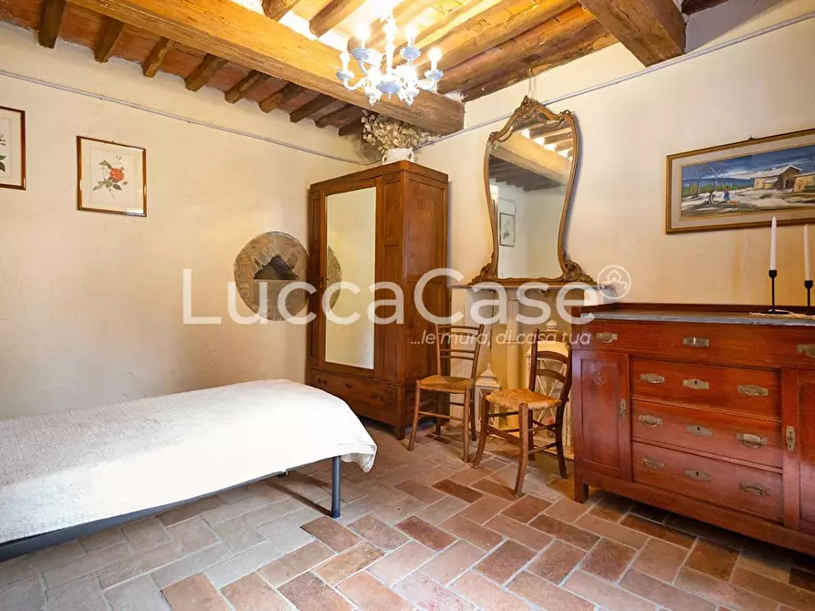 Immagine 31 di Casa colonica in vendita  a Villa Basilica