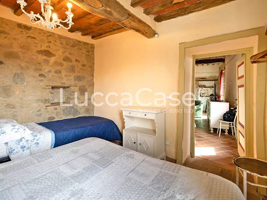 Immagine 33 di Casa colonica in vendita  a Villa Basilica