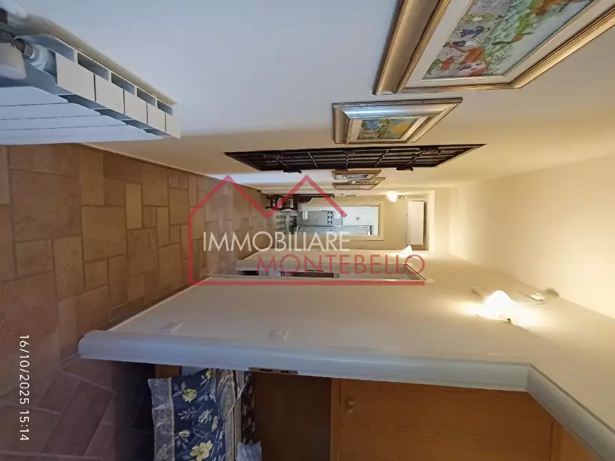 Immagine 38 di Villa in vendita  a Camaiore