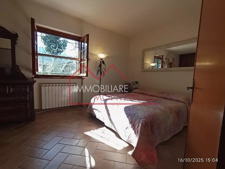 Immagine 25 di Villa in vendita  a Camaiore