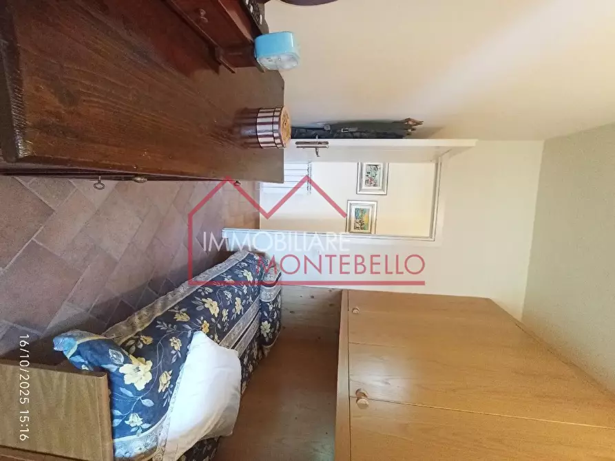 Immagine 47 di Villa in vendita  a Camaiore