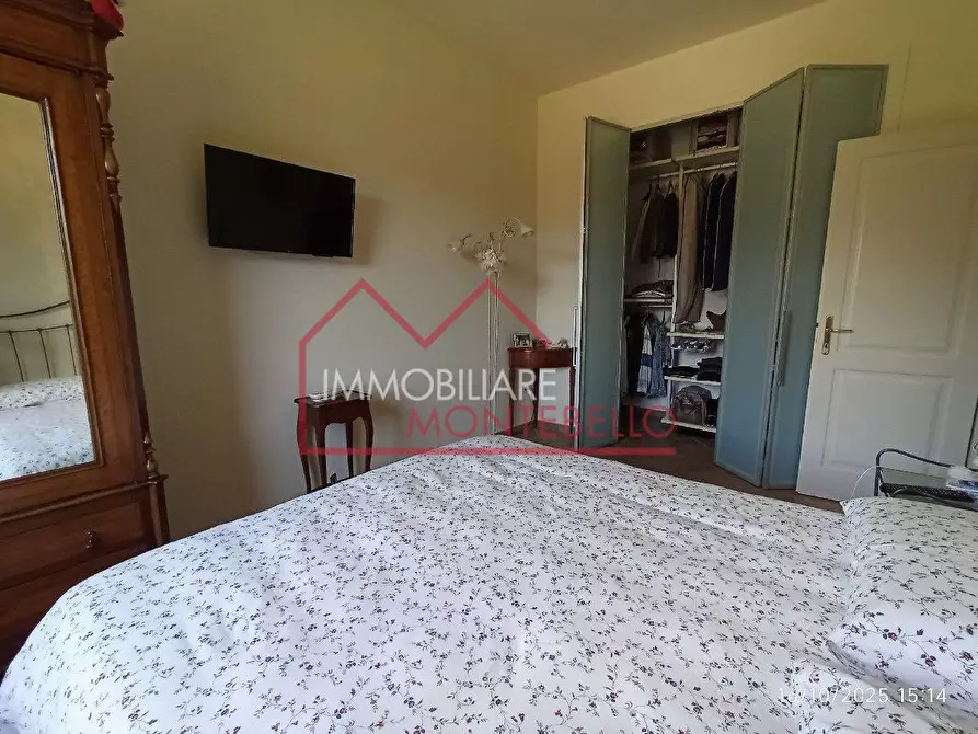 Immagine 37 di Villa in vendita  a Camaiore