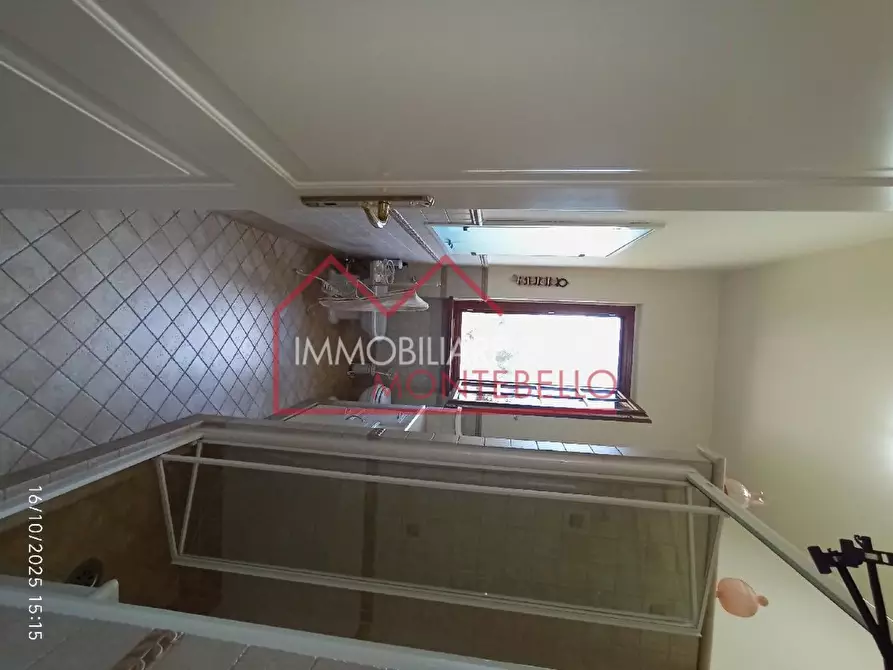 Immagine 40 di Villa in vendita  a Camaiore