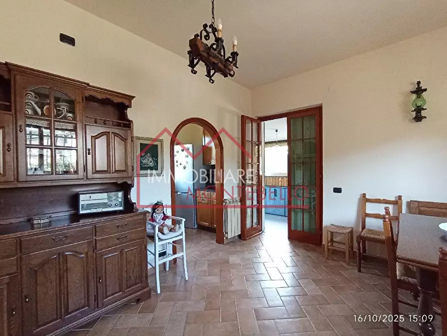 Immagine 23 di Villa in vendita  a Camaiore
