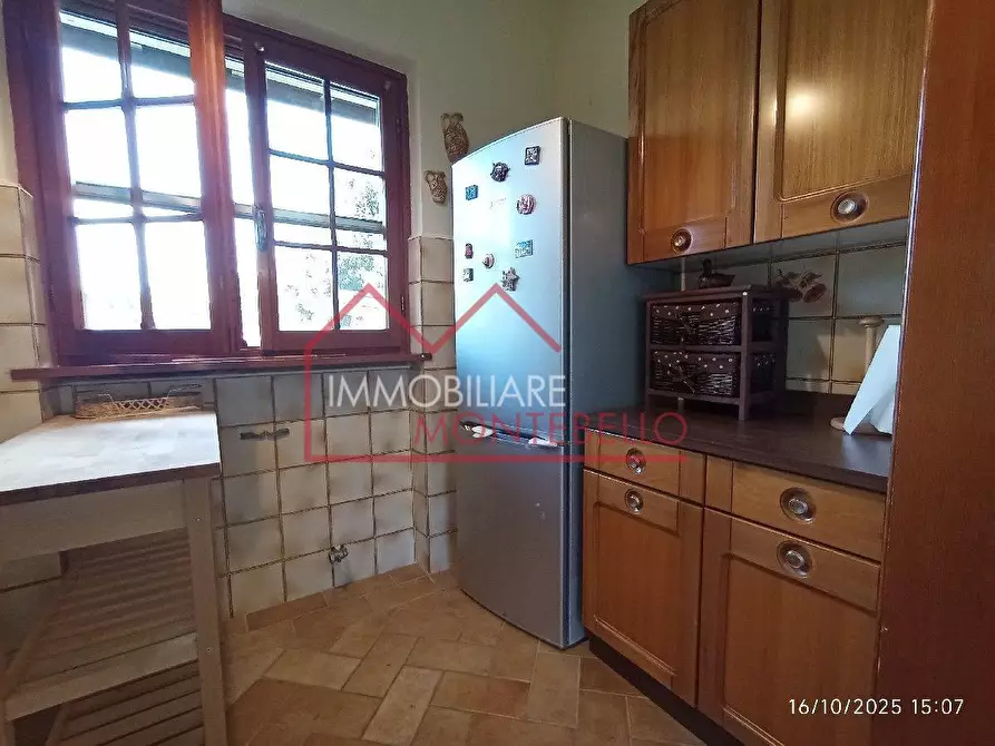 Immagine 14 di Villa in vendita  a Camaiore